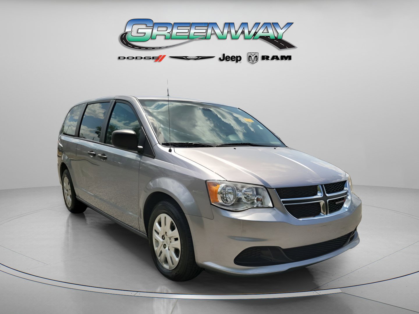 Used 2019 Dodge Grand Caravan SE w/ UConnect Hands-Free Group