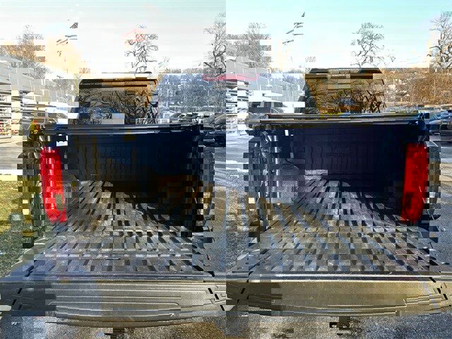 Used 2022 GMC Sierra 1500 AT4 w/ AT4 Premium Package image 26