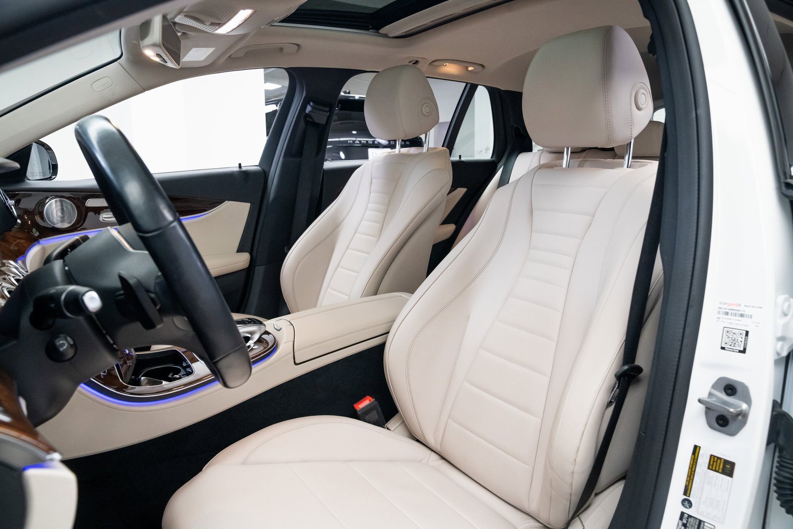 Used 2020 Mercedes-Benz E 450 4MATIC Wagon image 19