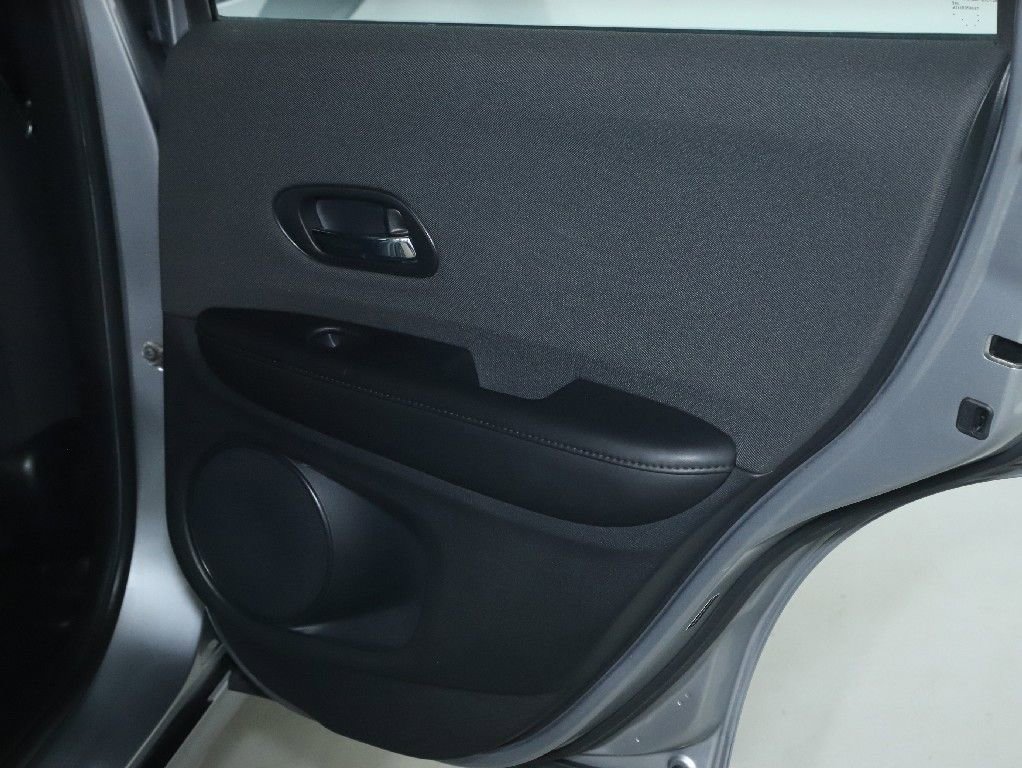 Used 2019 Honda HR-V Sport image 30
