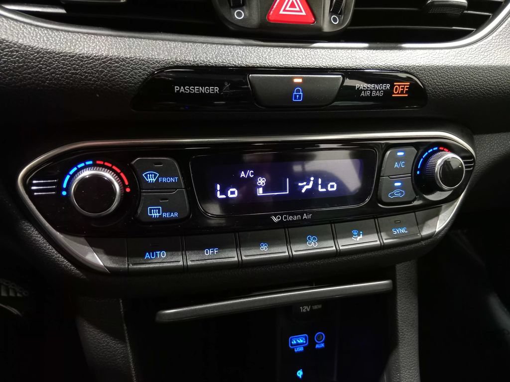Used 2018 Hyundai Elantra GT w/ Tech Package 03 FWD image 21