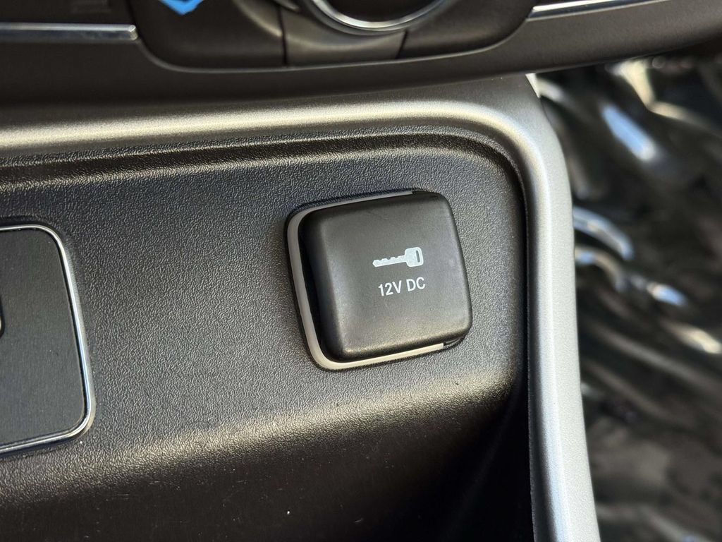 Used 2019 Jeep Compass Latitude FWD image 30