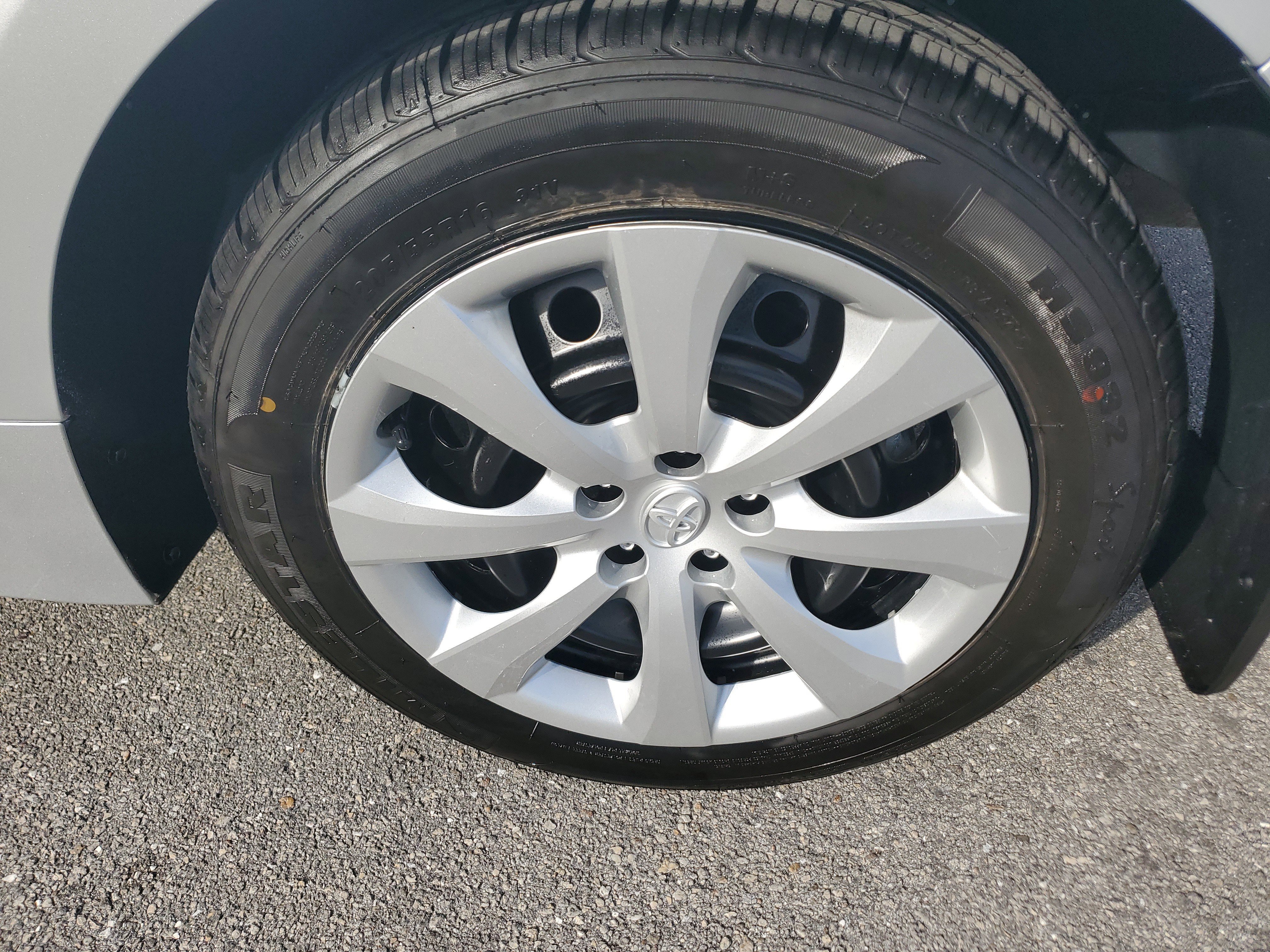 Used 2024 Toyota Corolla LE image 24