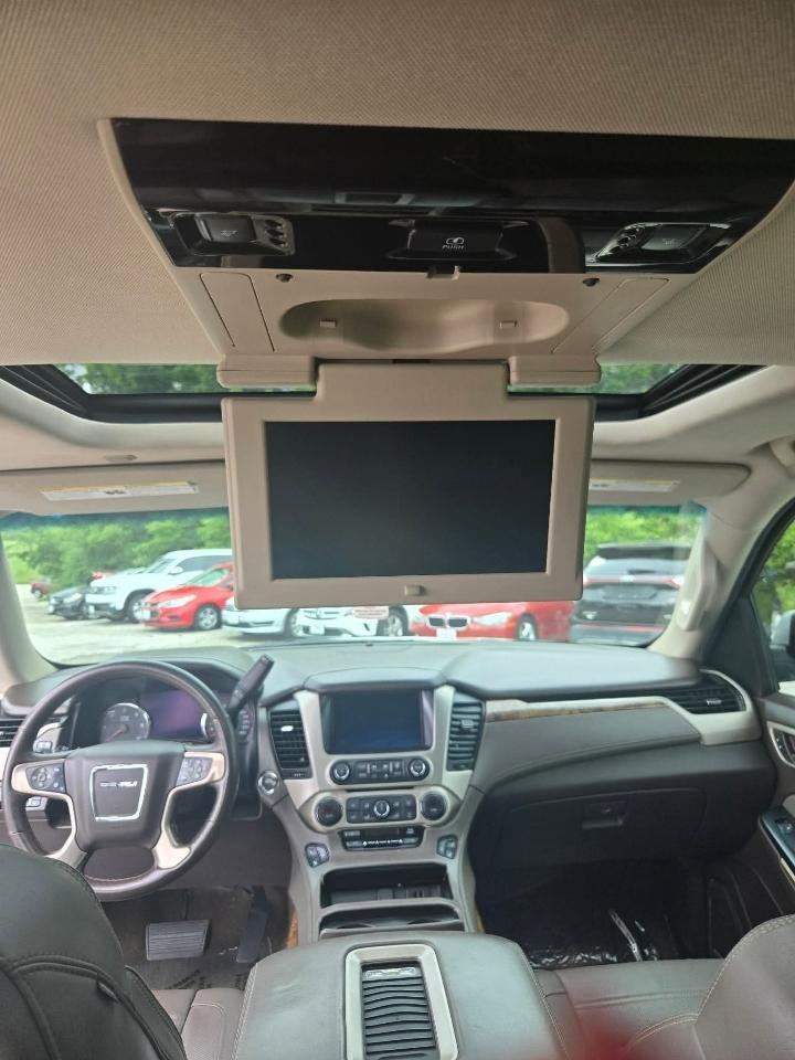 Used 2015 GMC Yukon Denali w/ Premium Package AWD/4WD image 12