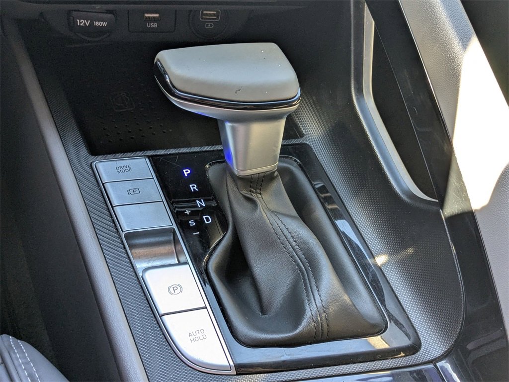 Used 2023 Hyundai Elantra SEL w/ Convenience Package image 12