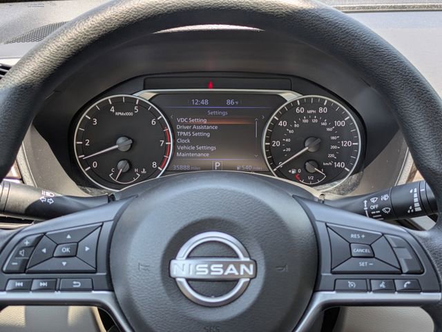 Used 2025 Nissan Altima 2.5 SV FWD image 31