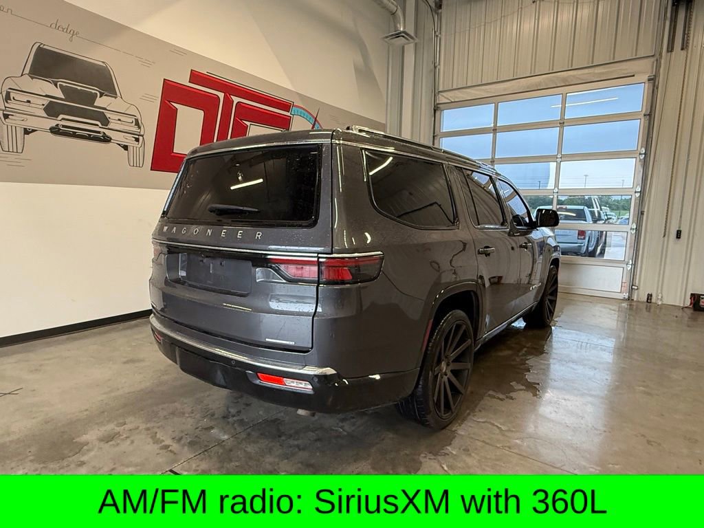 Used 2022 Jeep Wagoneer Series III AWD/4WD image 3