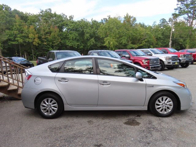 Used 2013 Toyota Prius Prime Plug-In Hybrid FWD image 6