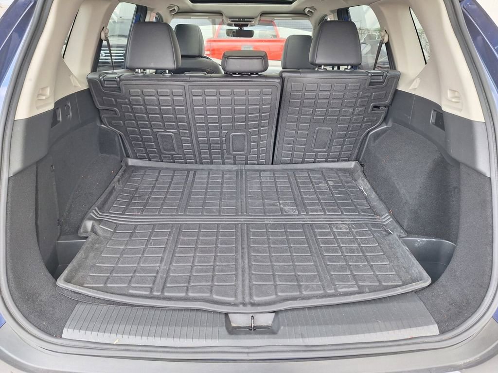 Used 2023 Nissan Rogue Platinum w/ Platinum Premium Package image 26