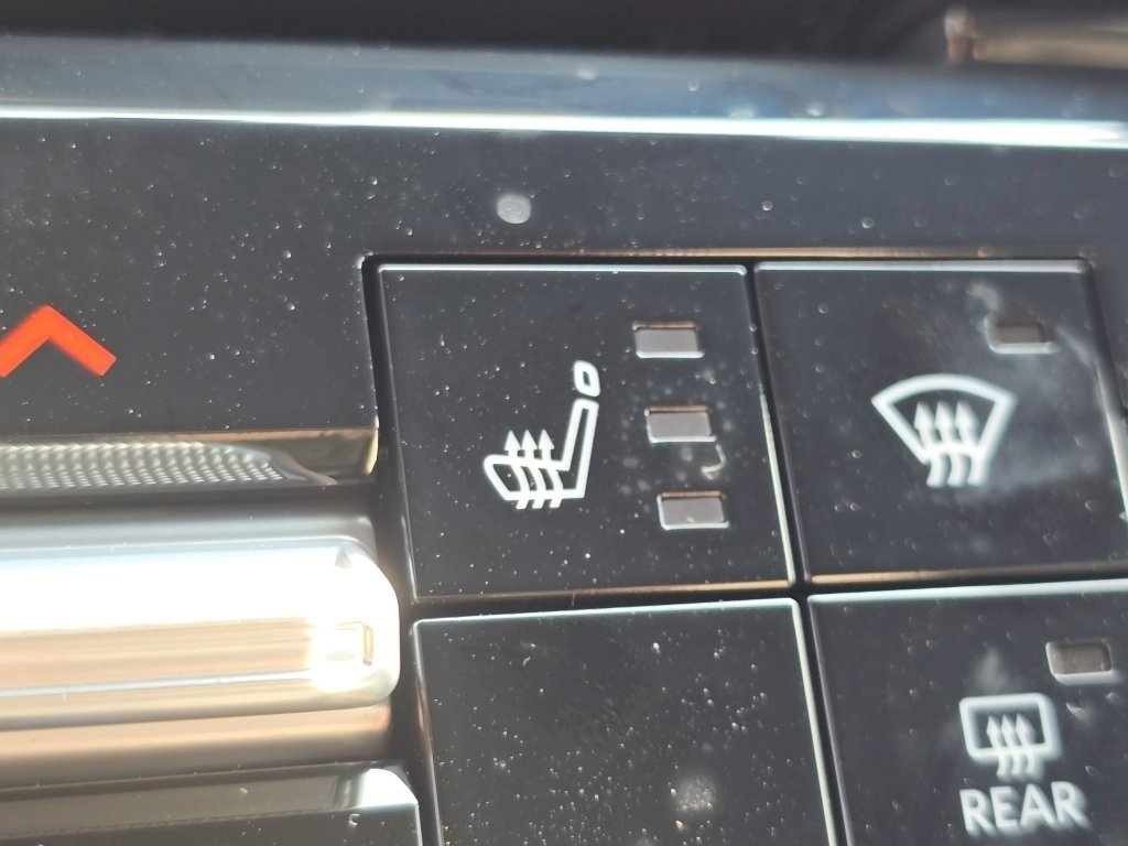 New 2025 Nissan Armada SL w/ Captain's Chari Seat Package image 4