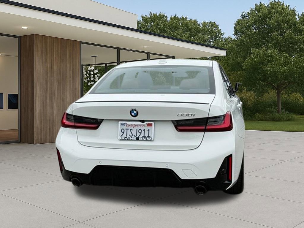 Used 2025 BMW 330i Sedan w/ M Sport Package image 9