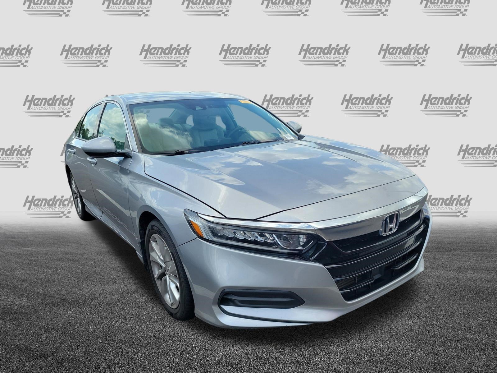 Used 2018 Honda Accord LX image 2