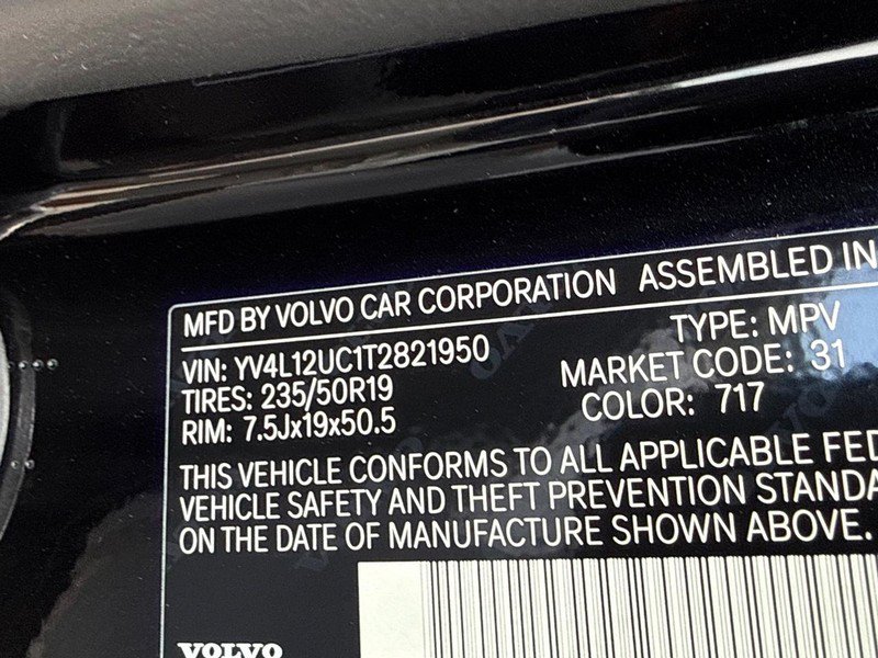New 2026 Volvo XC40 B5 Plus w/ Protection Package Premier AWD/4WD image 17