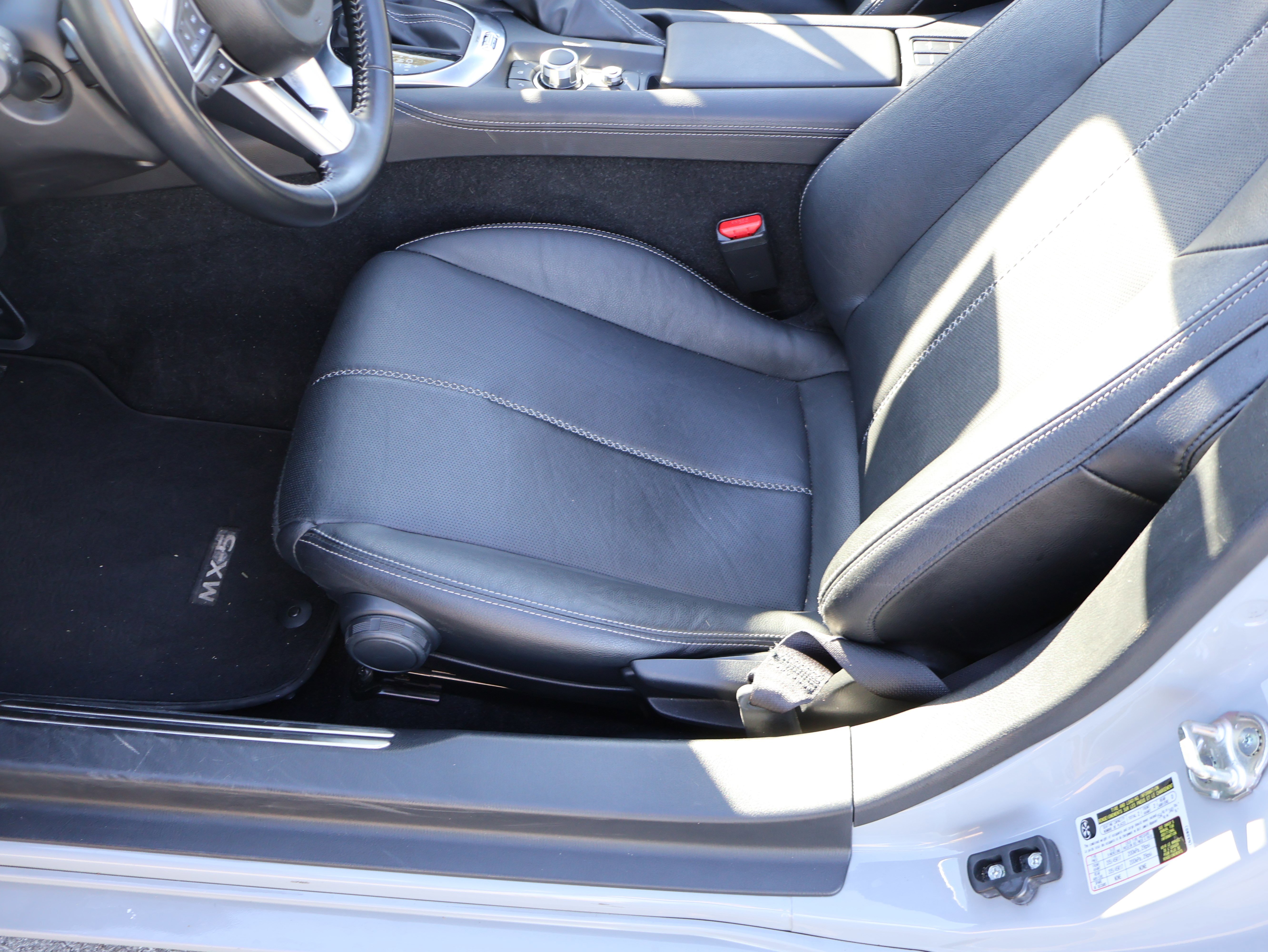 Used 2024 MAZDA MX-5 Miata RF Grand Touring image 42