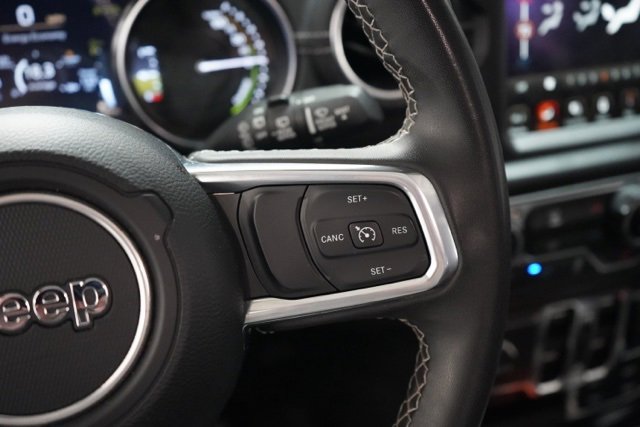 Used 2023 Jeep Wrangler Unlimited Sahara image 19