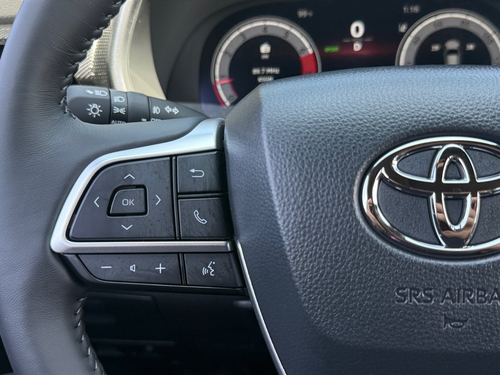 New 2026 Toyota Highlander XSE AWD/4WD image 18