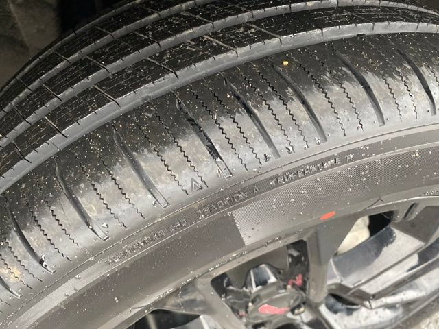 Certified 2024 GMC Yukon SLT w/ SLT Luxury Package image 21