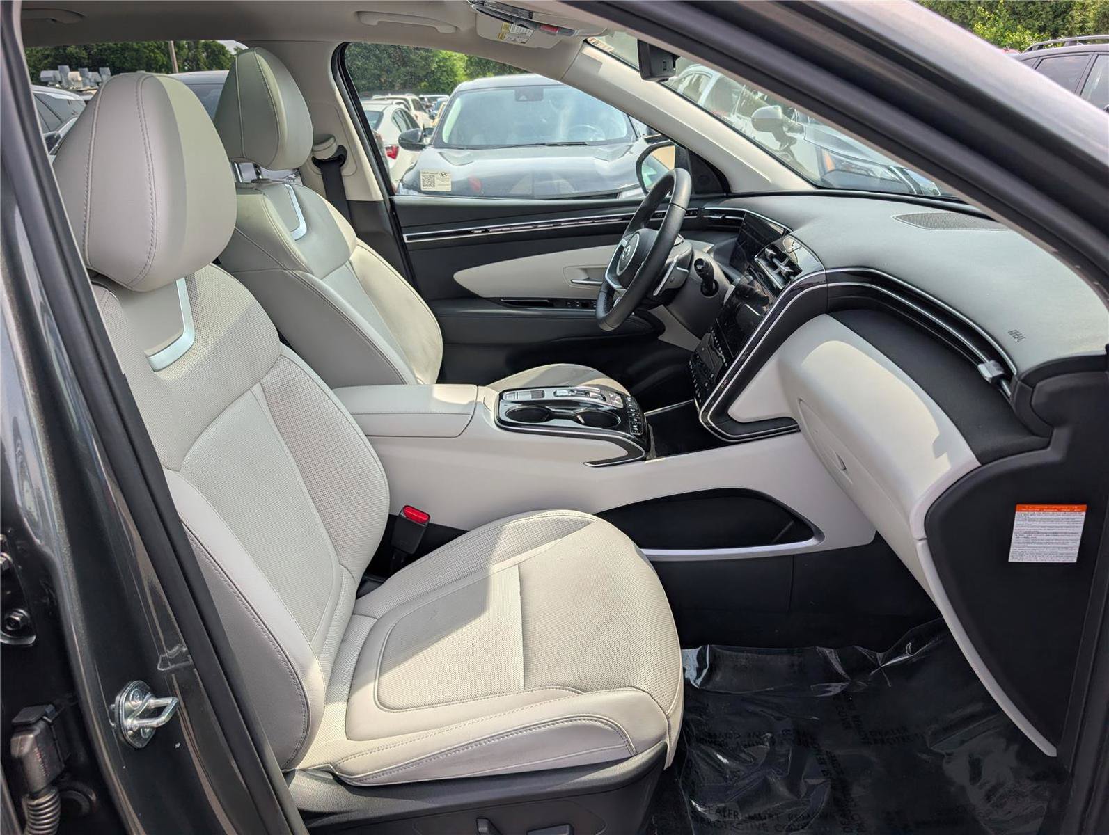Used 2024 Hyundai Tucson Limited AWD/4WD image 12