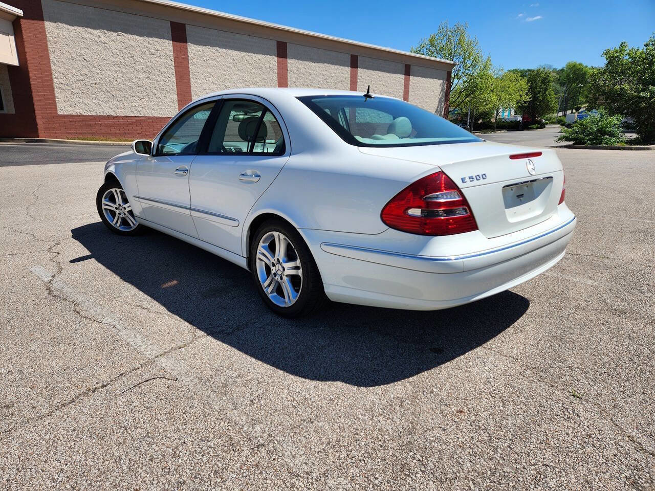 Used 2004 Mercedes-Benz E 500 Sedan image 5