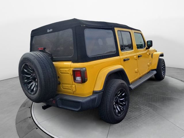 Used 2018 Jeep Wrangler Unlimited Sahara image 3