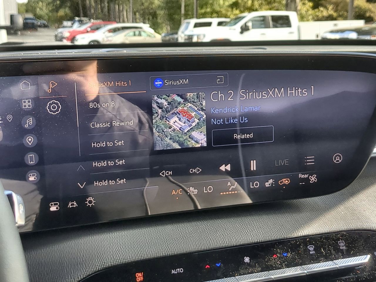 Used 2025 Buick Enclave Sport Touring w/ Super Cruise Package image 13