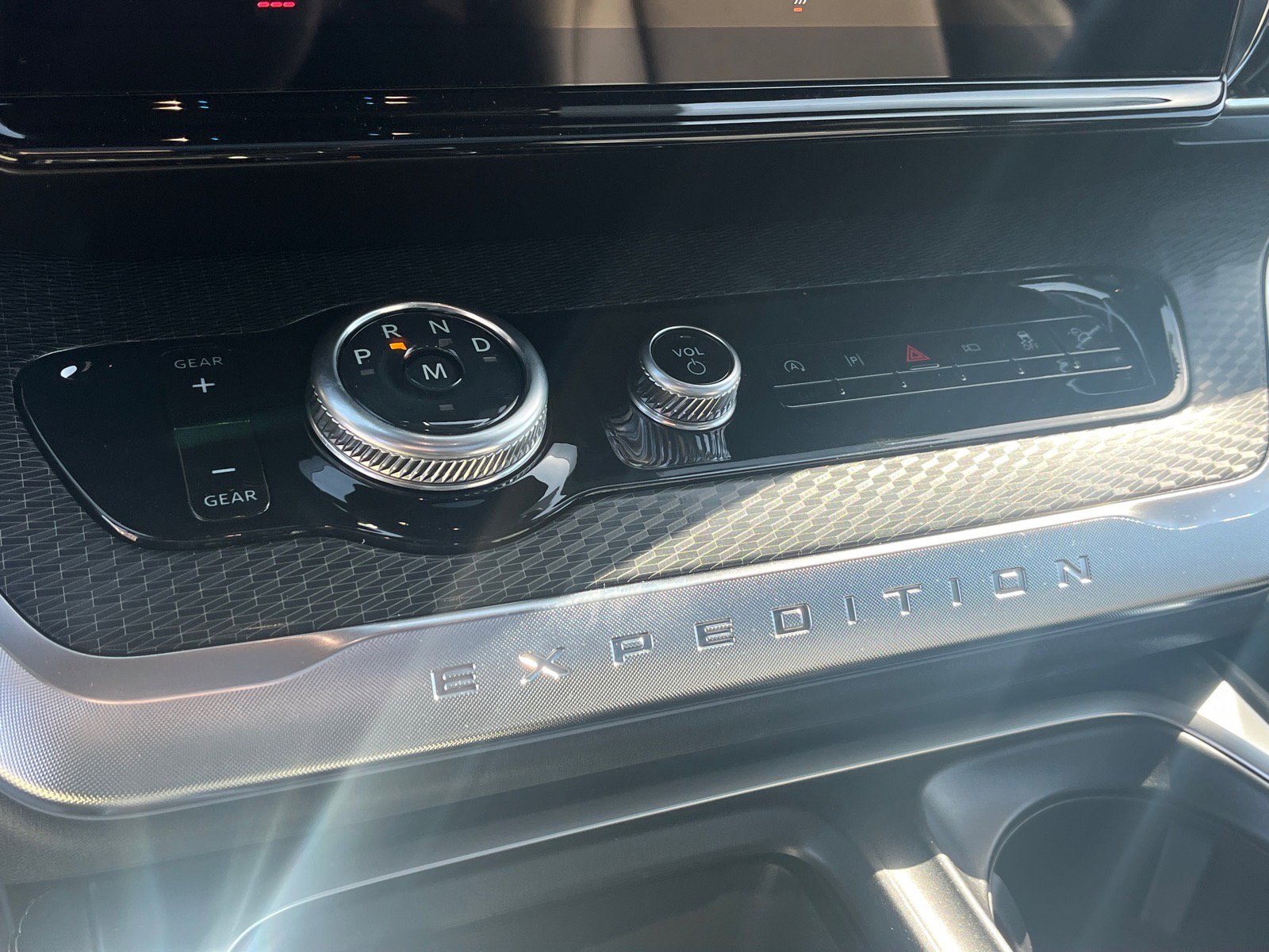 New 2026 Ford Expedition Max Platinum w/ Stealth Performance Package image 11