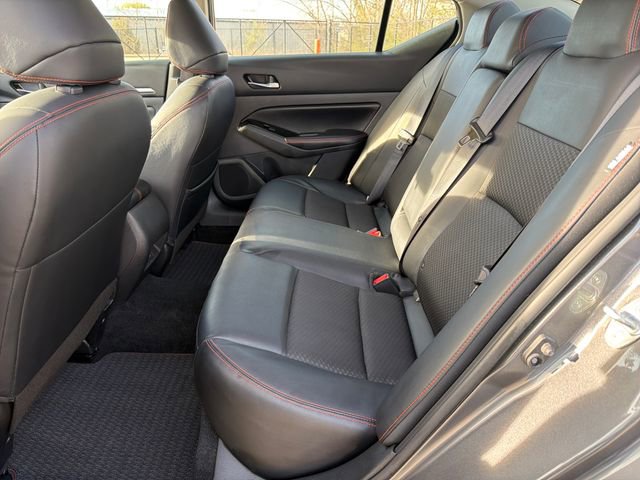 Used 2024 Nissan Altima 2.5 SR FWD image 14