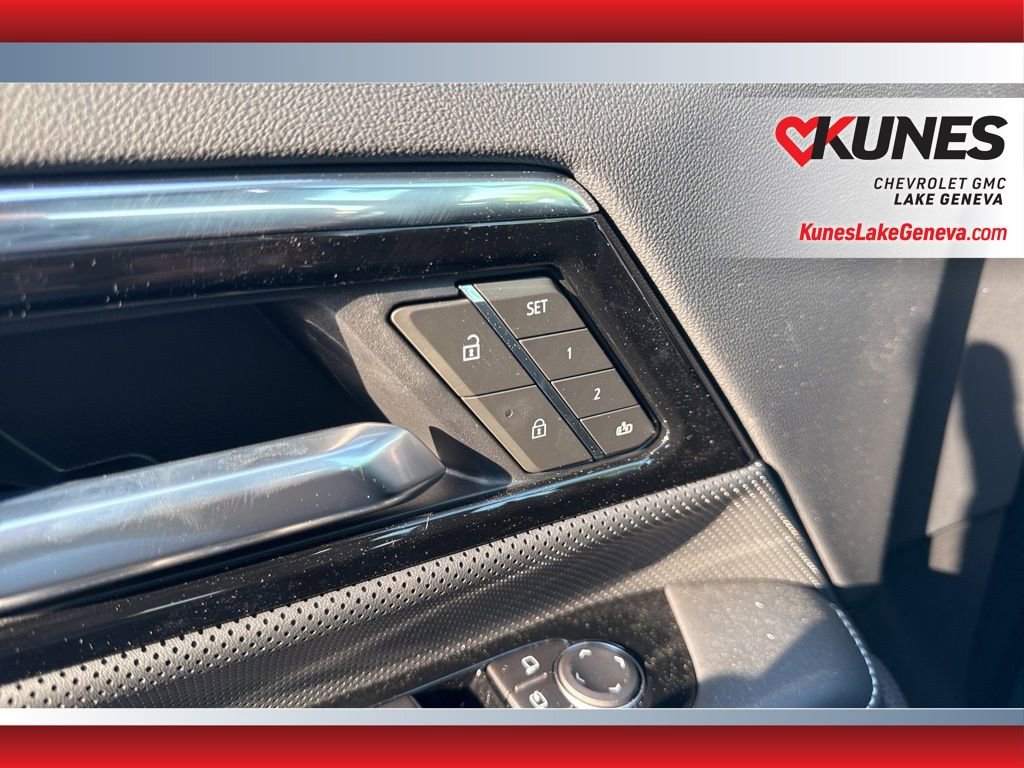 New 2025 GMC Sierra EV Denali image 50