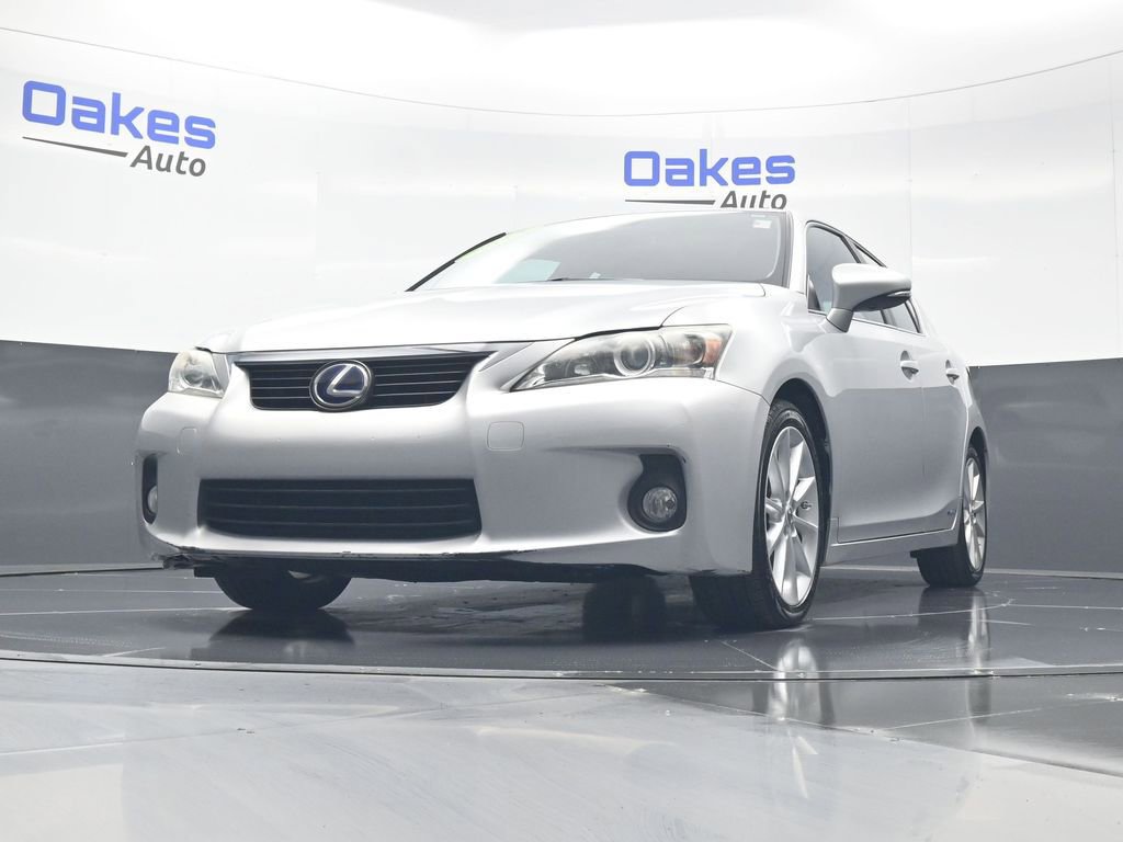 Used 2013 Lexus CT 200h w/ Premium Pkg w/Navigation FWD image 40