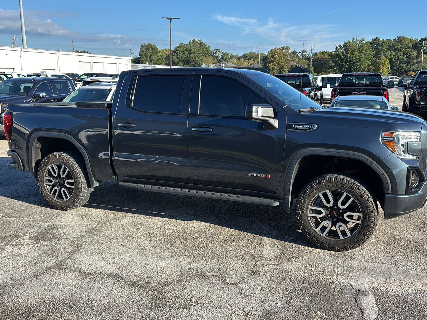 Used 2021 GMC Sierra 1500 AT4 w/ AT4 Preferred Package AWD/4WD image 8