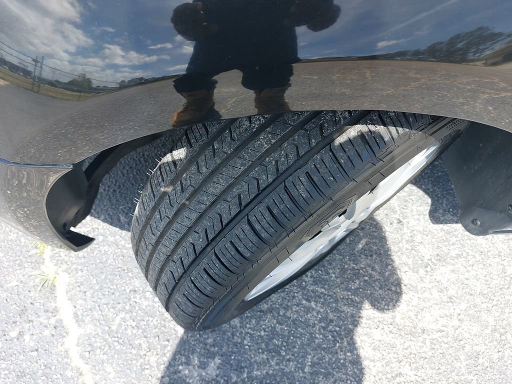 Used 2013 Volkswagen Golf 4-Door FWD image 28