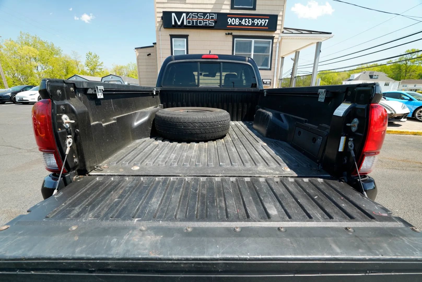 Used 2019 Toyota Tacoma SR w/ SR Convenience Package AWD/4WD image 22