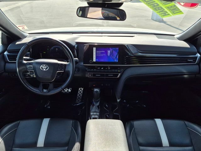 Used 2025 Toyota Camry SE FWD image 15
