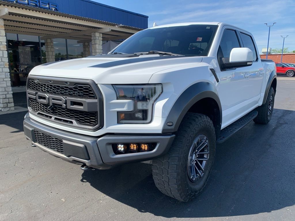Used 2019 Ford F150 Raptor w/ Equipment Group 802A Luxury AWD/4WD image 9