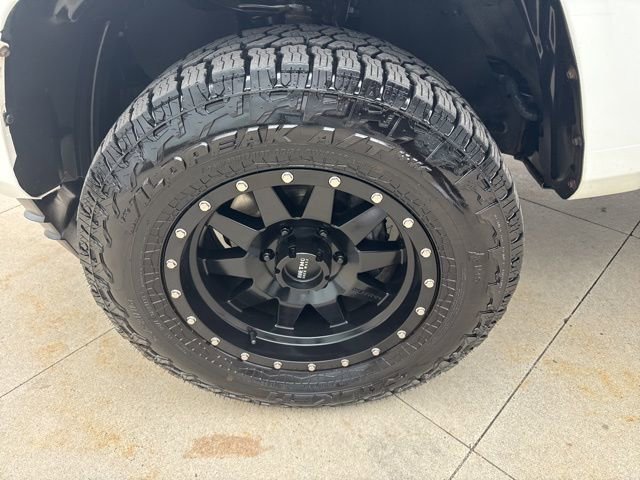 Used 2019 Toyota Tacoma SR w/ SR Convenience Package AWD/4WD image 12