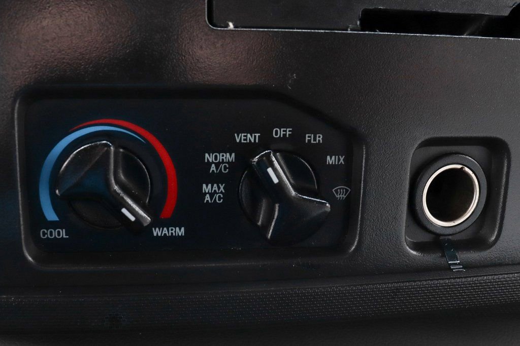 Used 2015 Ford E-450 and Econoline 450 Super Duty w/ Shuttle Bus Prep Package image 30