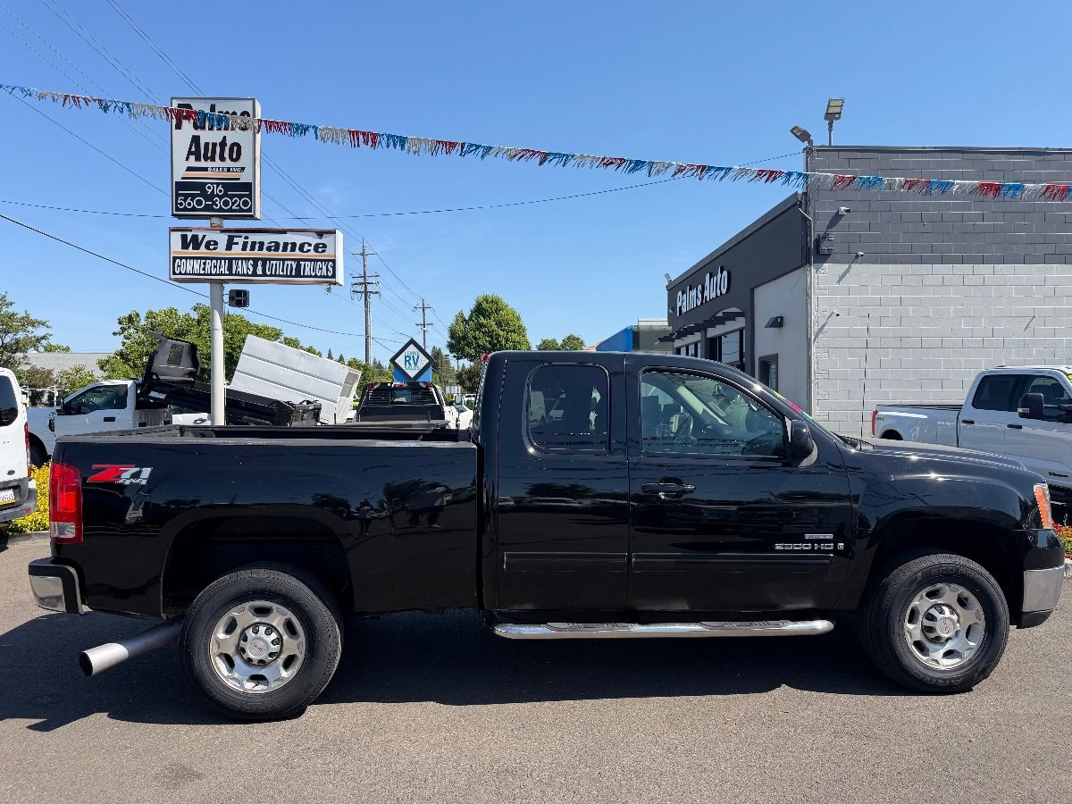 Used 2009 GMC Sierra 2500 SLT w/ SLT Convenience Package AWD/4WD image 10
