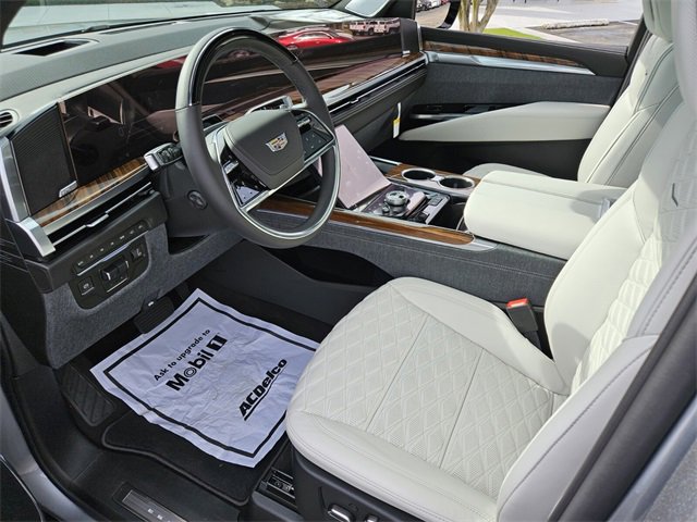 New 2025 Cadillac Escalade ESV Sport Platinum image 9