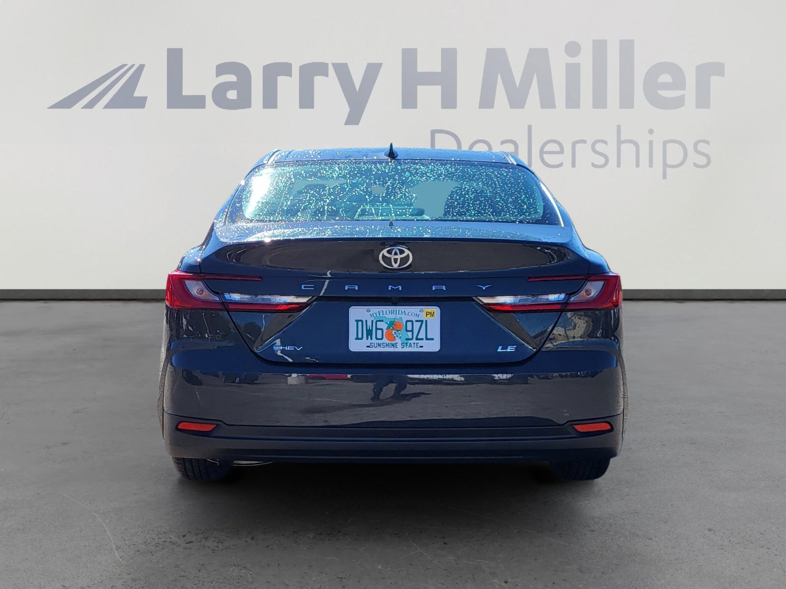 Used 2025 Toyota Camry LE image 4