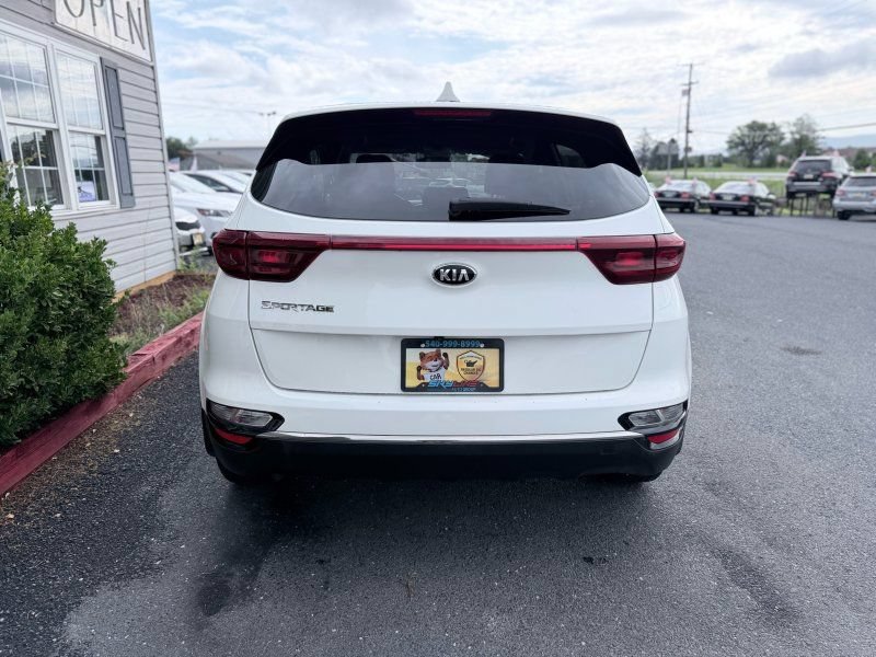 Used 2020 Kia Sportage LX AWD/4WD image 4