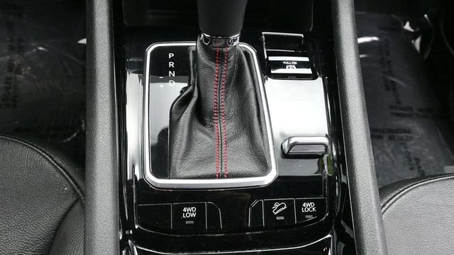 Used 2025 Jeep Compass Trailhawk AWD/4WD image 17
