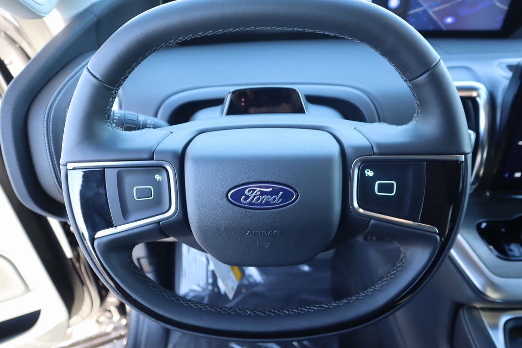 New 2025 Ford Expedition Platinum w/ Driver's Package image 3