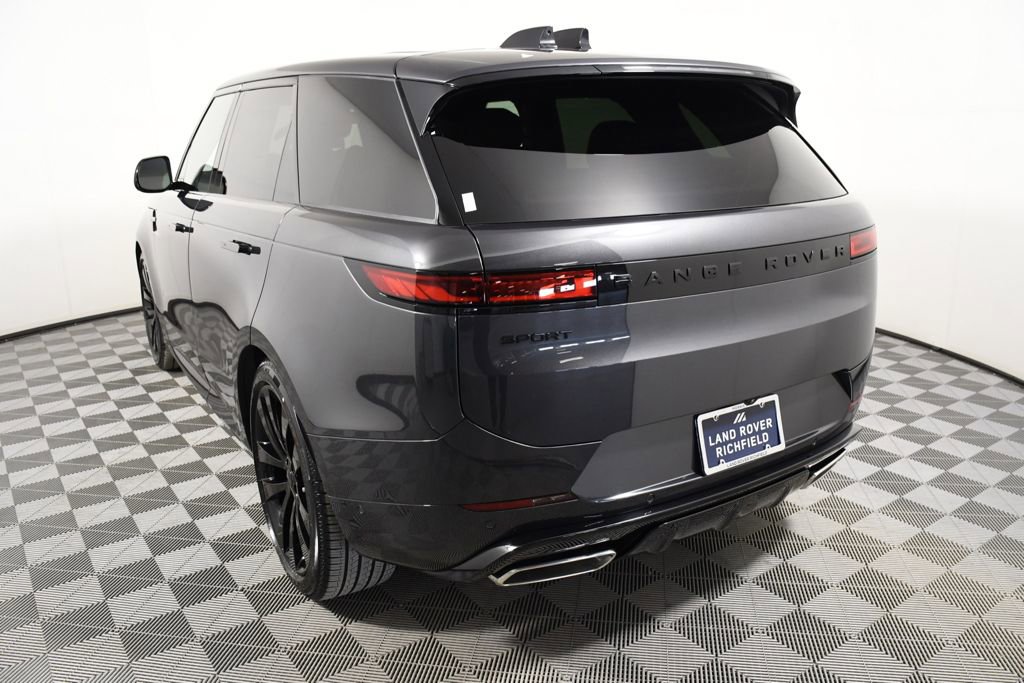 New 2026 Land Rover Range Rover Sport Dynamic SE AWD/4WD image 4