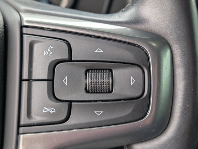 Used 2023 Chevrolet Suburban Z71 w/ Luxury Package AWD/4WD image 19