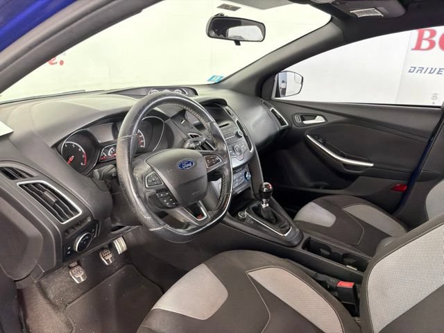 Used 2015 Ford Focus ST FWD image 11