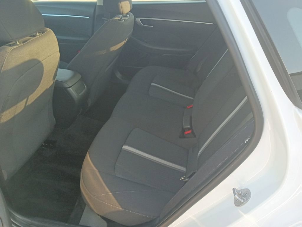 Used 2025 Hyundai Sonata SEL FWD image 8
