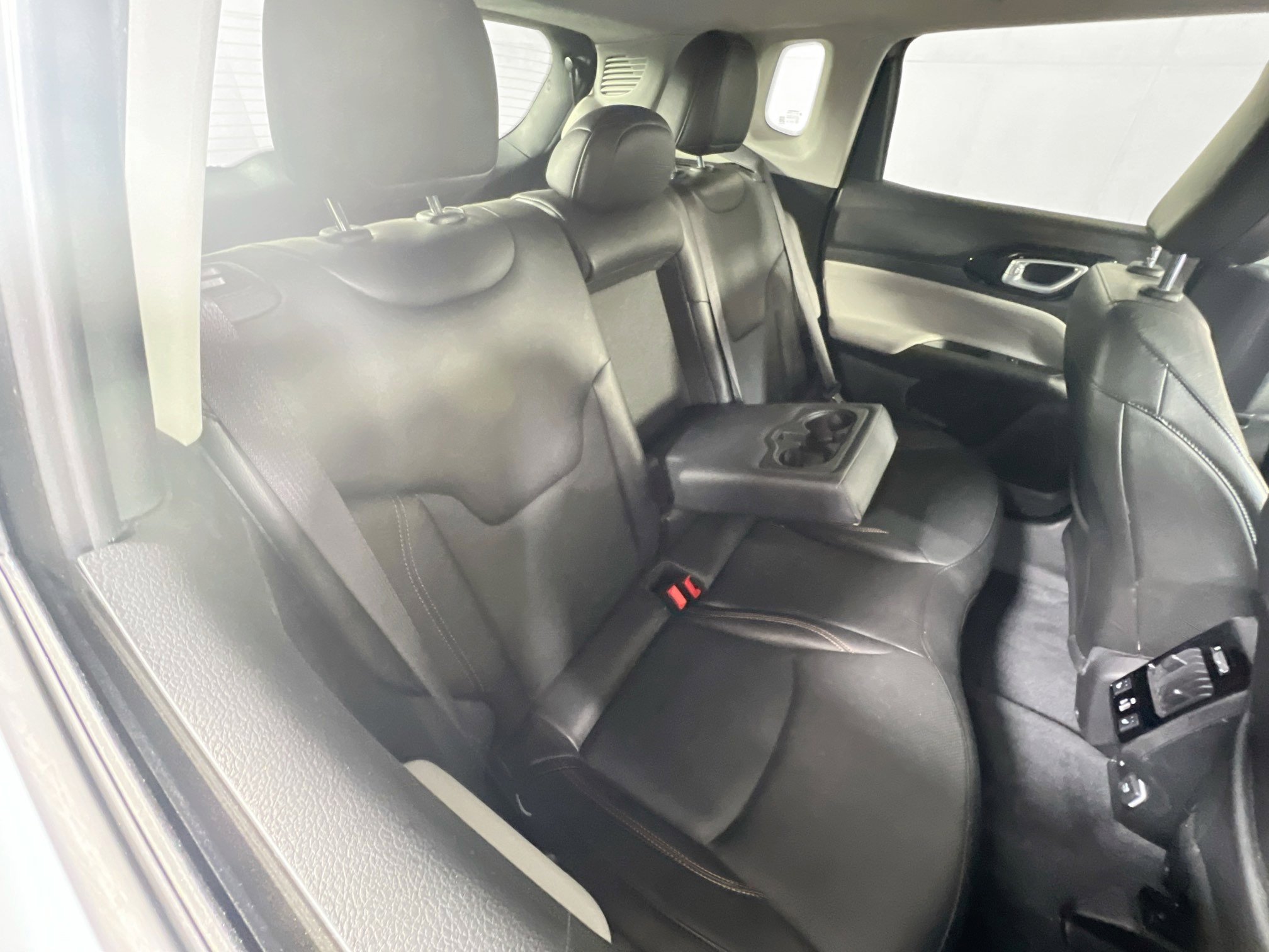 Used 2022 Jeep Compass Limited w/ Elite Group image 25