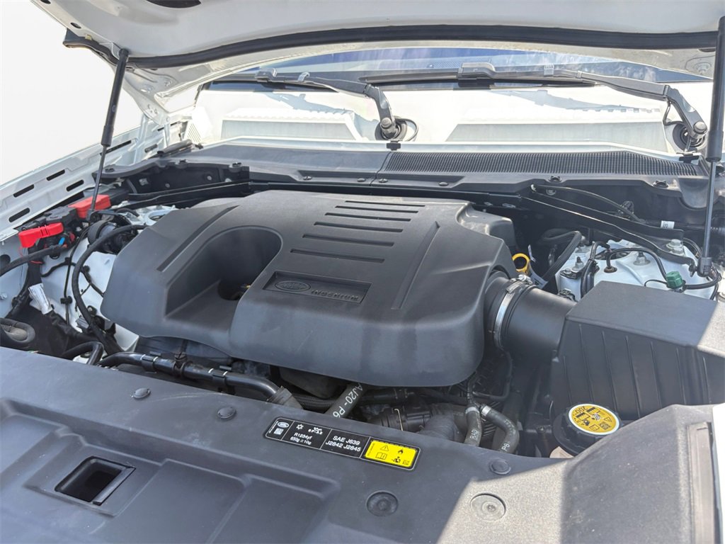 Used 2020 Land Rover Defender 110 HSE image 23