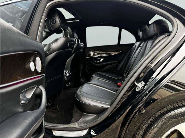 Used 2019 Mercedes-Benz E 300 w/ Premium 1 Package image 34