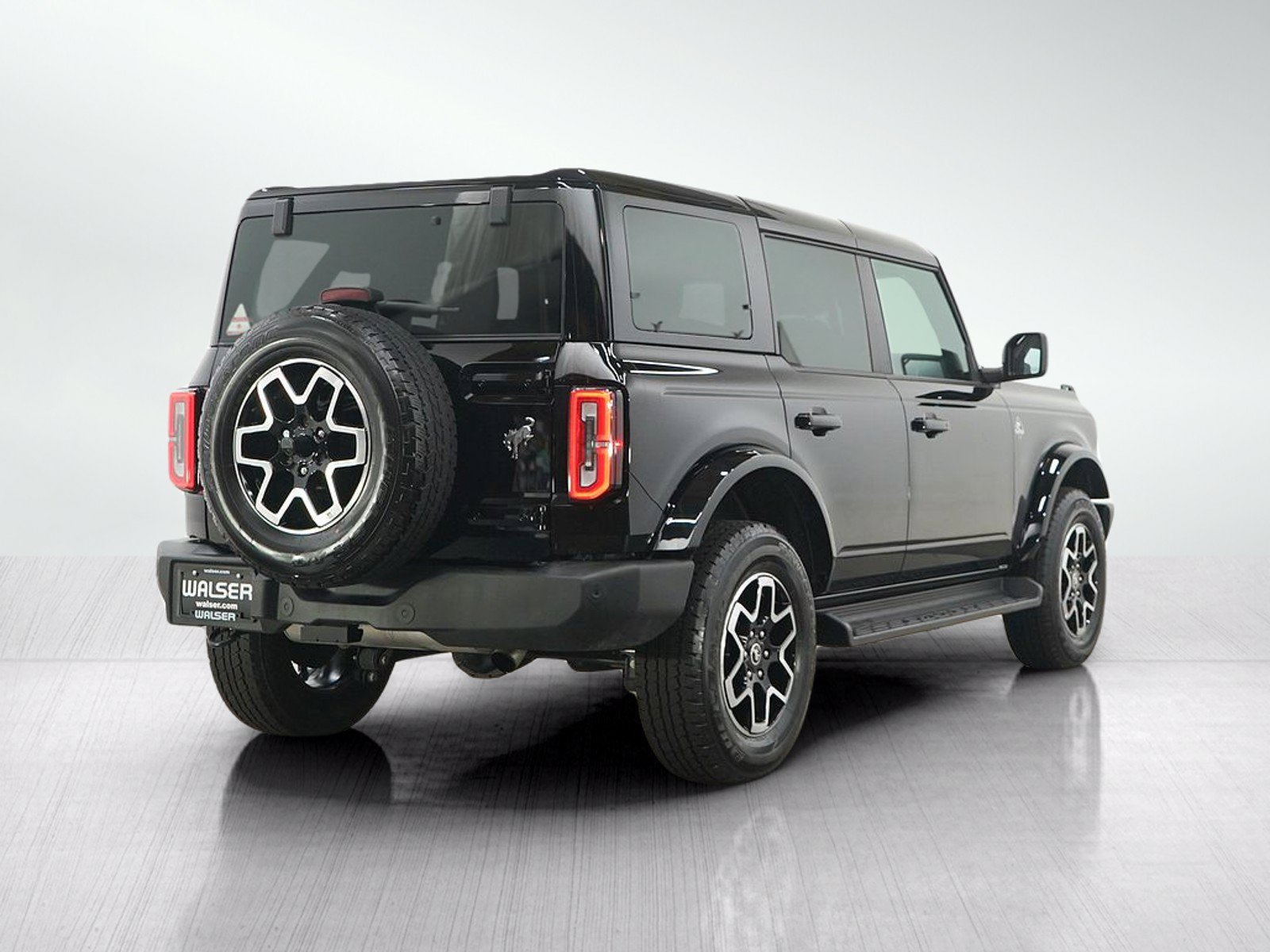 Used 2025 Ford Bronco Outer Banks AWD/4WD image 5